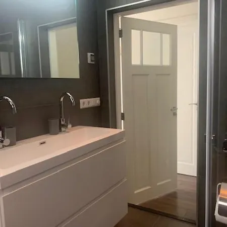 Aan De Gracht Appartement *