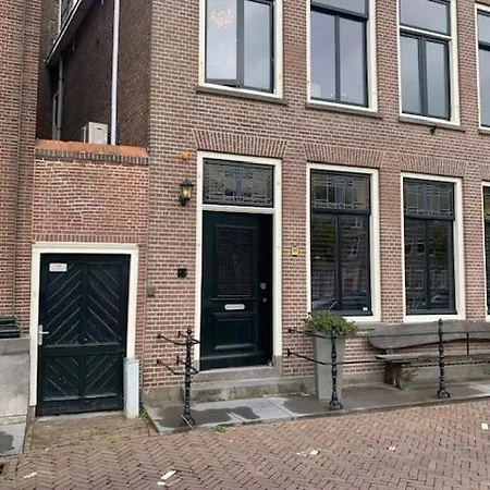Aan De Gracht