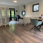 Aan De Gracht Apartament